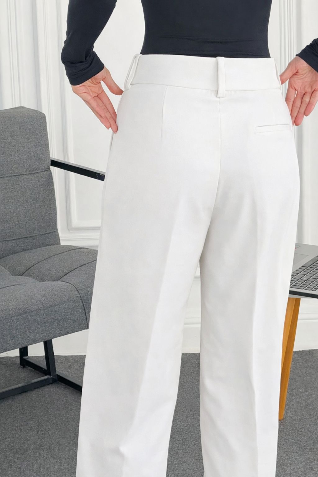 White Waistband trousesr